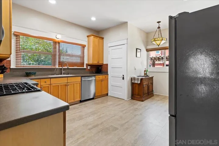 1512 Madison Avenue, San Diego, California 92116