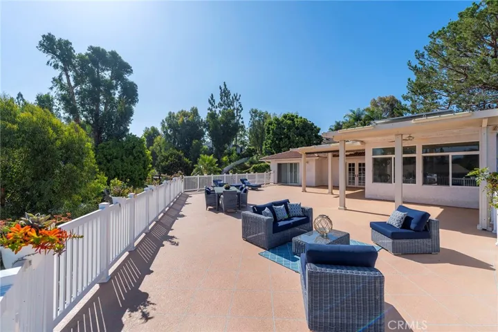 323 S Del Giorgio Road, Anaheim Hills, California 92808