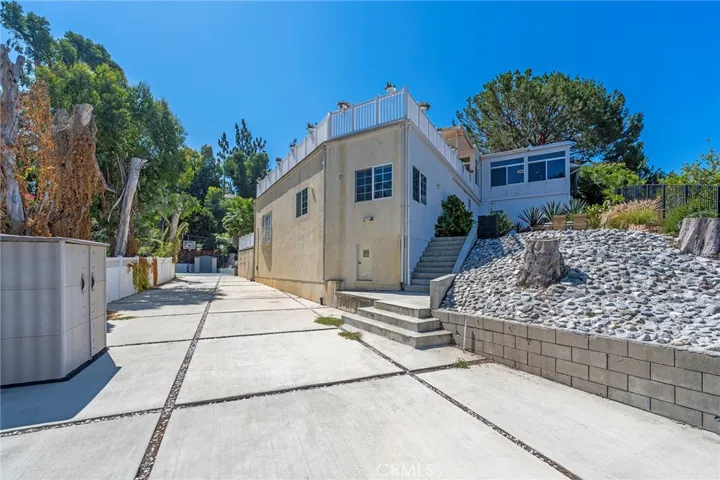 323 S Del Giorgio Road, Anaheim Hills, California 92808