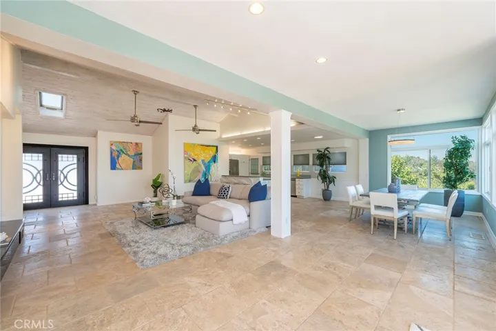 323 S Del Giorgio Road, Anaheim Hills, California 92808