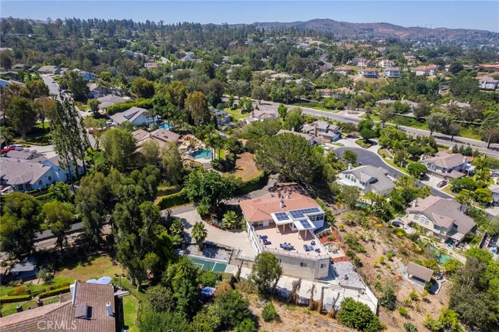 323 S Del Giorgio Road, Anaheim Hills, California 92808