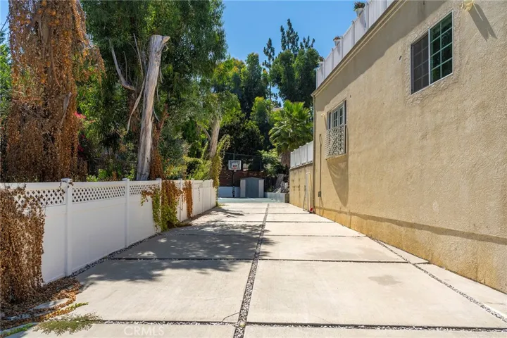 323 S Del Giorgio Road, Anaheim Hills, California 92808