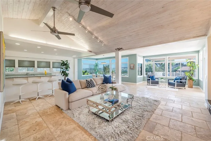 323 S Del Giorgio Road, Anaheim Hills, California 92808