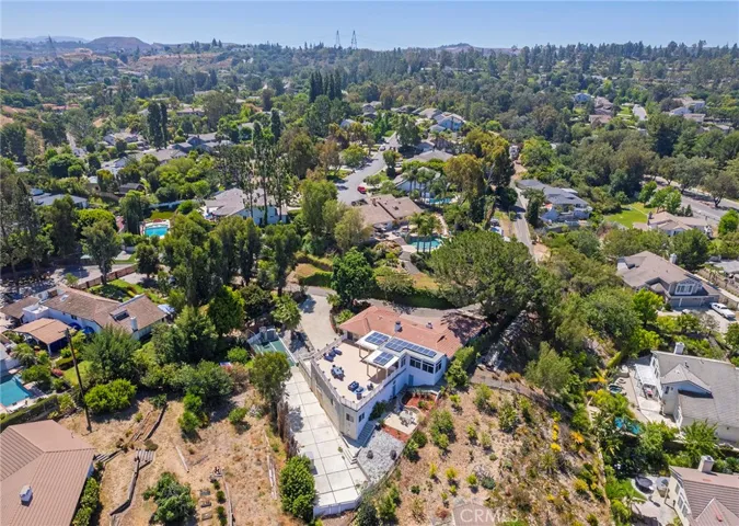 323 S Del Giorgio Road, Anaheim Hills, California 92808