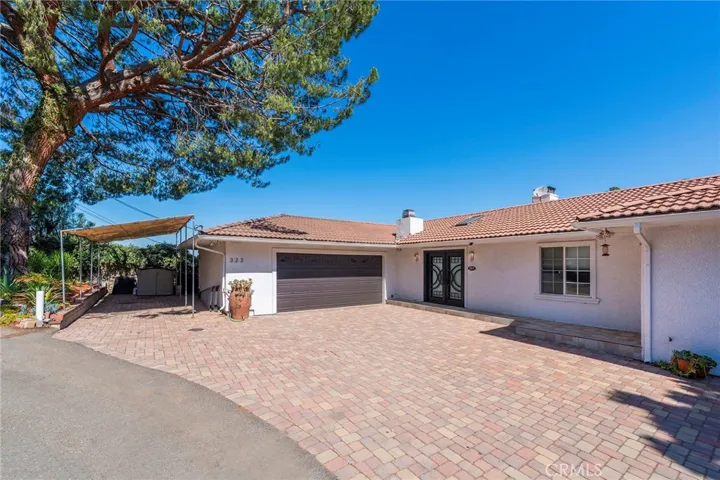 323 S Del Giorgio Road, Anaheim Hills, California 92808