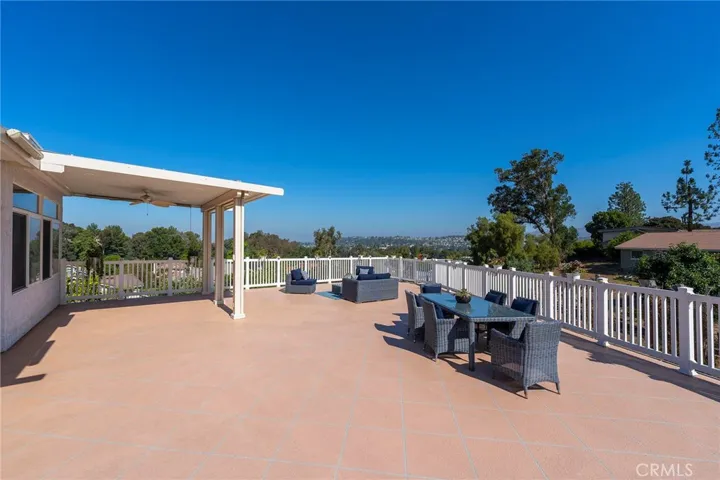 323 S Del Giorgio Road, Anaheim Hills, California 92808