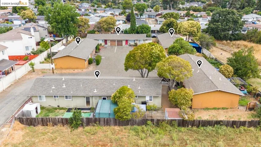 517 Schafer Rd, Hayward, California 94544
