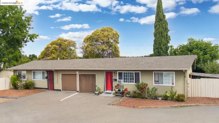 517 Schafer Rd, Hayward, California 94544