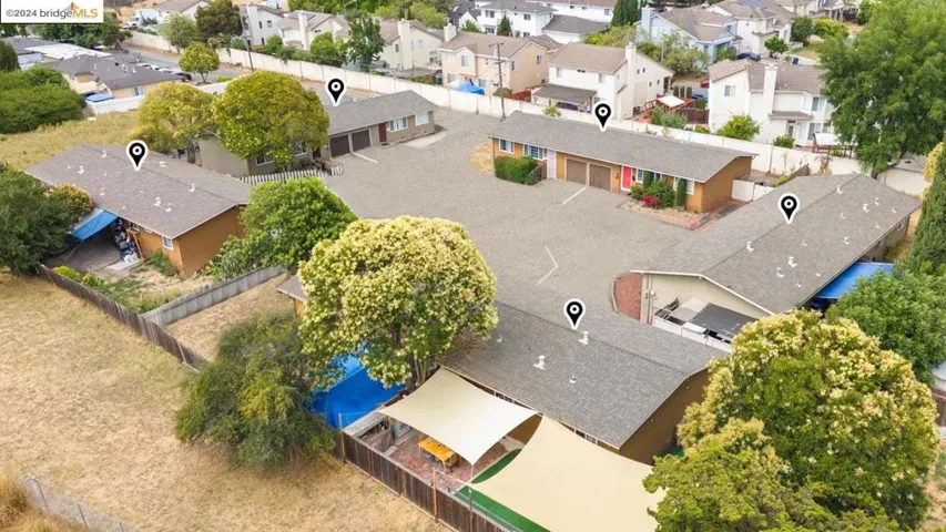 517 Schafer Rd, Hayward, California 94544