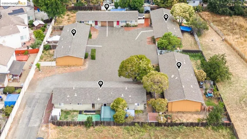 517 Schafer Rd, Hayward, California 94544