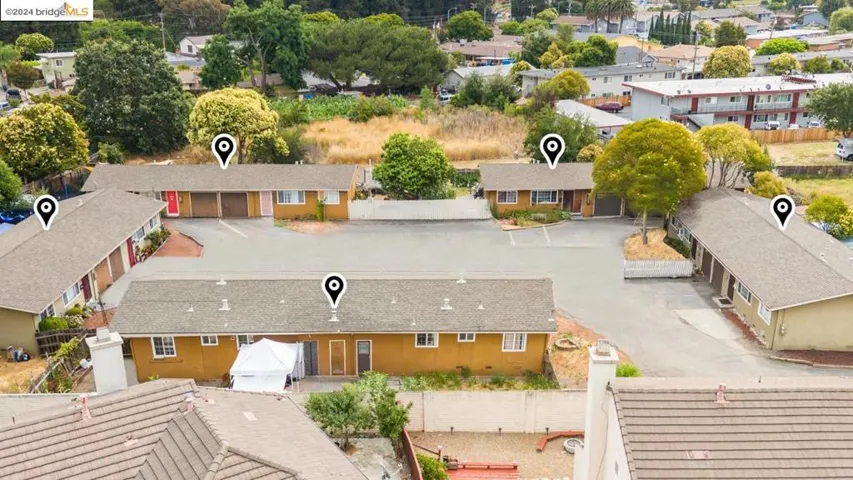 517 Schafer Rd, Hayward, California 94544