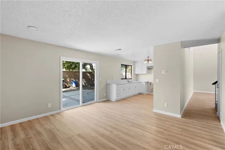 Family room/Dinning room
