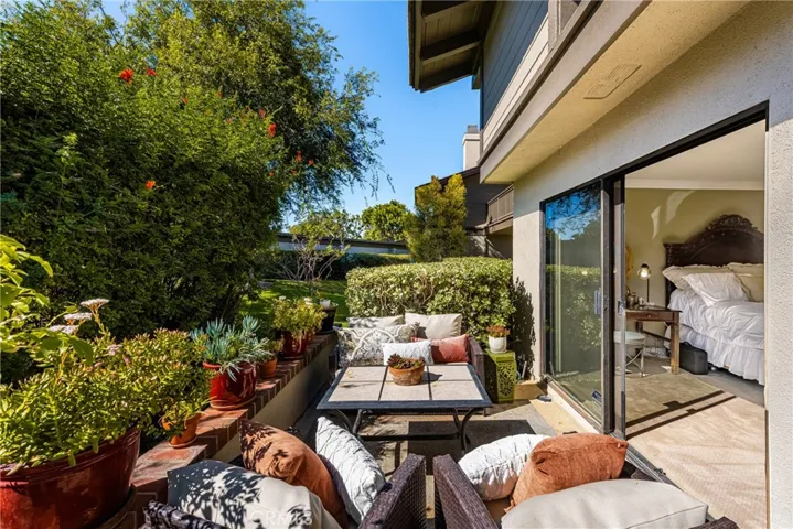 12 Viejo, Irvine, California 92612
