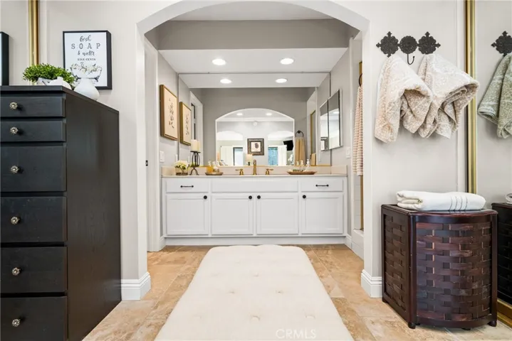 12 Viejo, Irvine, California 92612