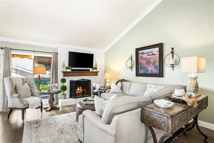 12 Viejo, Irvine, California 92612