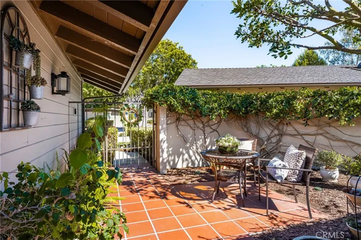 12 Viejo, Irvine, California 92612