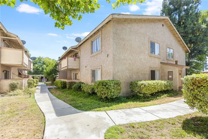 8021 Mango Avenue, Fontana, California 92336