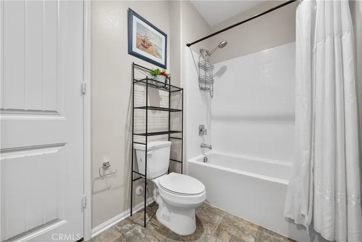 Guest Unit Bath
