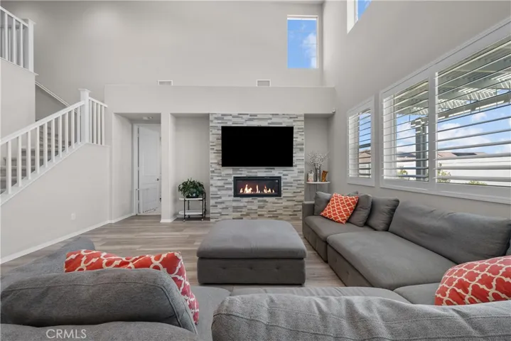 39102 Mondell Pine Avenue, Palmdale, California 93551
