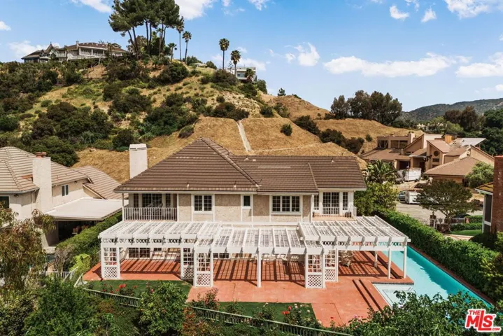 19365 Lemmer Drive, Tarzana, California 91356