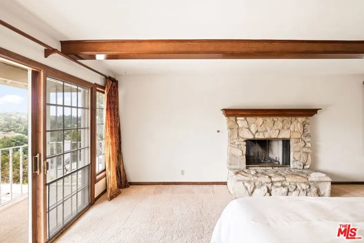 19365 Lemmer Drive, Tarzana, California 91356