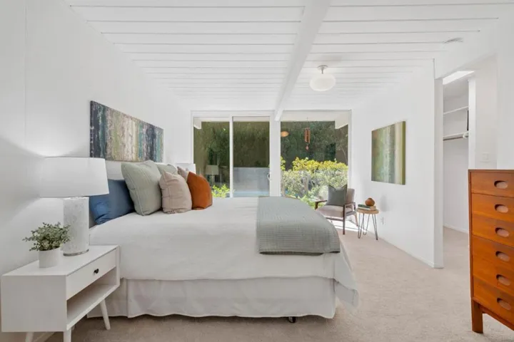 3930 Grove Avenue, Palo Alto, California 94303