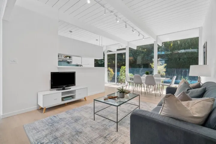 3930 Grove Avenue, Palo Alto, California 94303