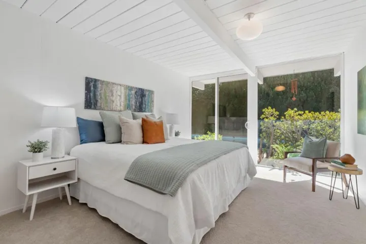 3930 Grove Avenue, Palo Alto, California 94303