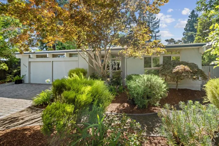 3930 Grove Avenue, Palo Alto, California 94303