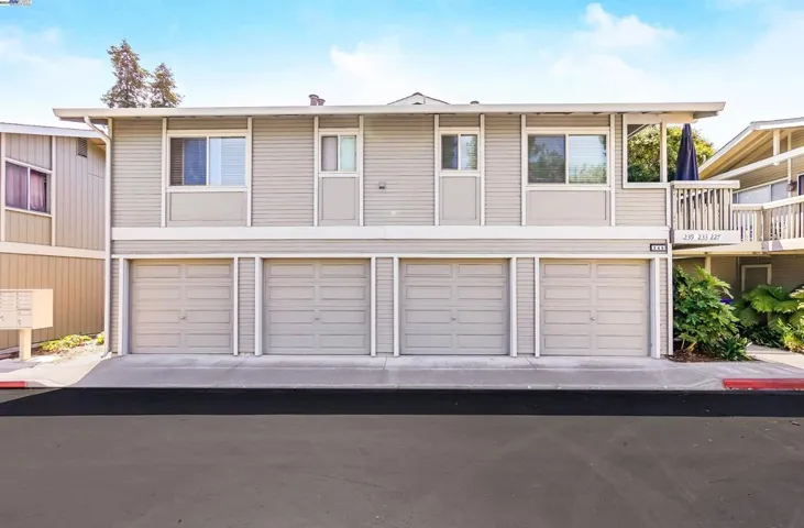 245 Loma Verde Dr., San Lorenzo, California 94580