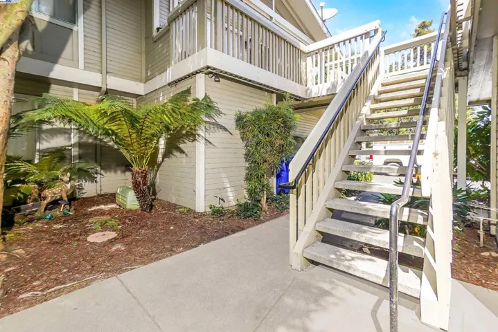245 Loma Verde Dr., San Lorenzo, California 94580