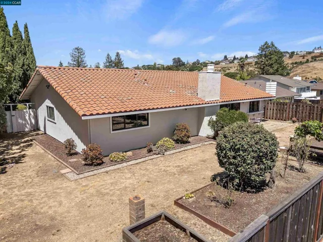 3619 Seabreeze Ct, Hayward, California 94542-2517
