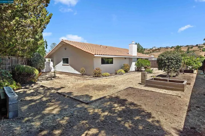 3619 Seabreeze Ct, Hayward, California 94542-2517