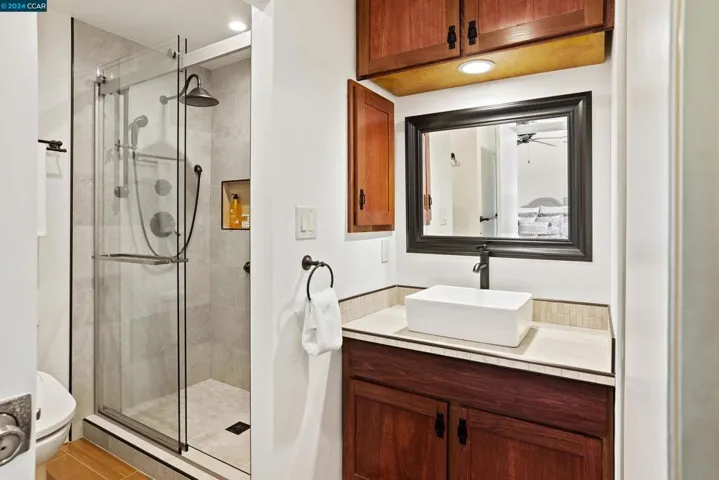 3619 Seabreeze Ct, Hayward, California 94542-2517
