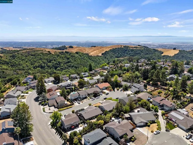 3619 Seabreeze Ct, Hayward, California 94542-2517