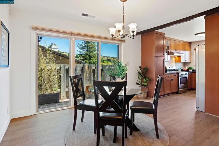 3619 Seabreeze Ct, Hayward, California 94542-2517