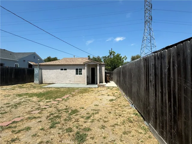 1452 W 98th Street, Los Angeles, California 90047