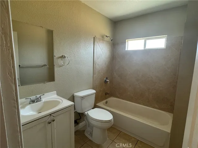 1452 W 98th Street, Los Angeles, California 90047