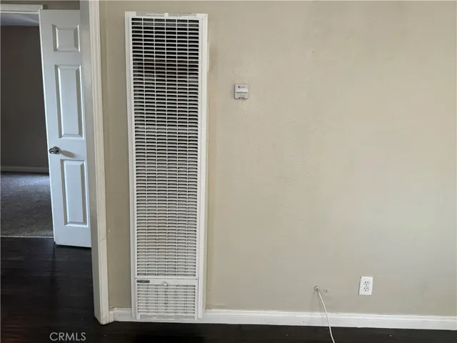 1452 W 98th Street, Los Angeles, California 90047