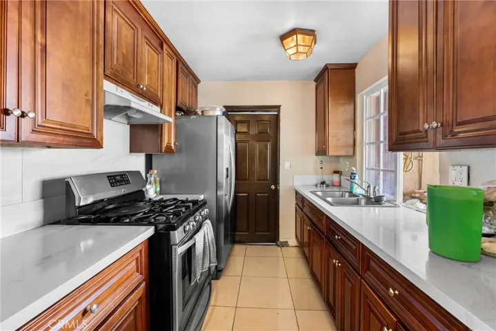 99 Sherwood Street, Chula Vista, California 91911