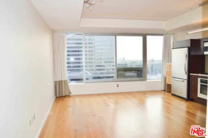 1155 S Grand Avenue 913, Los Angeles, California 90015