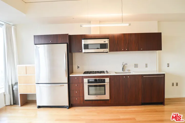1155 S Grand Avenue 913, Los Angeles, California 90015