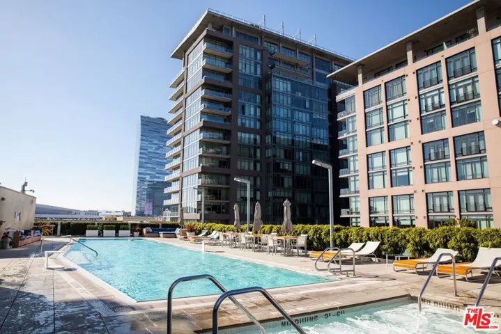 1155 S Grand Avenue 913, Los Angeles, California 90015