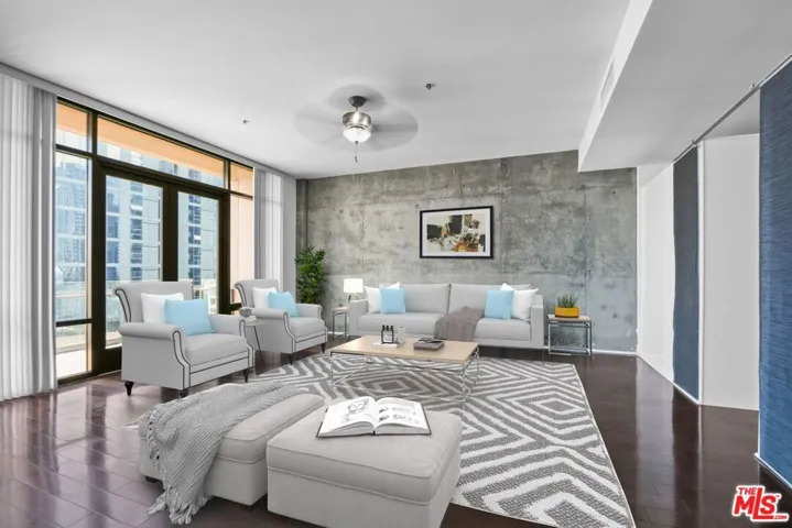 1111 S Grand Avenue 1212, Los Angeles, California 90015