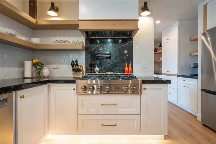 KITCHEN WITH TOE-KICK LIGHTING