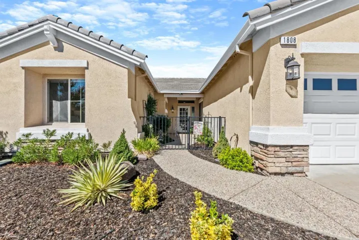 1808 Gingersnap Lane, Lincoln, California 95648