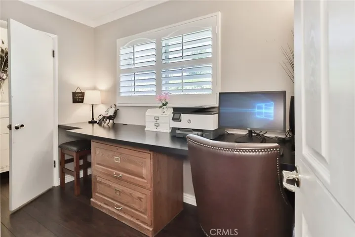 Office or small bedroom with walk in closet