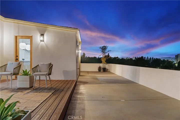5751 Aladdin Street, Baldwin Hills, California 90008