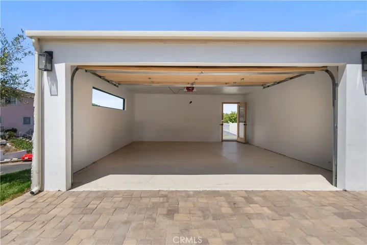 5751 Aladdin Street, Baldwin Hills, California 90008