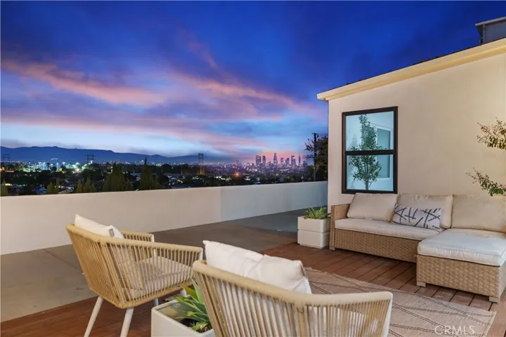 5751 Aladdin Street, Baldwin Hills, California 90008